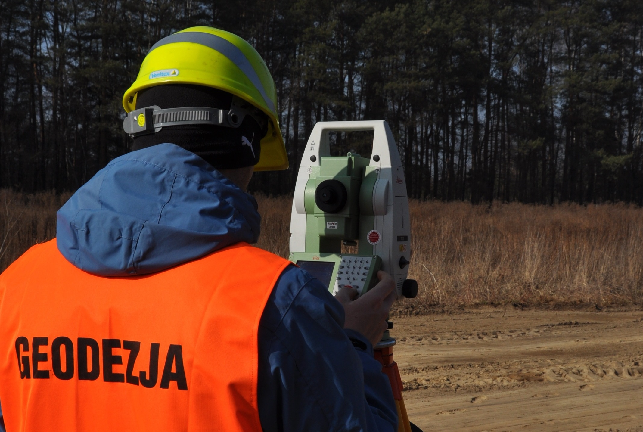 Прибор для топографической съемки. Геодезические изыскания. Trimble dini 0. Рекогносцировка в геодезии. Прибор геодезиста sokkia тахеометр.