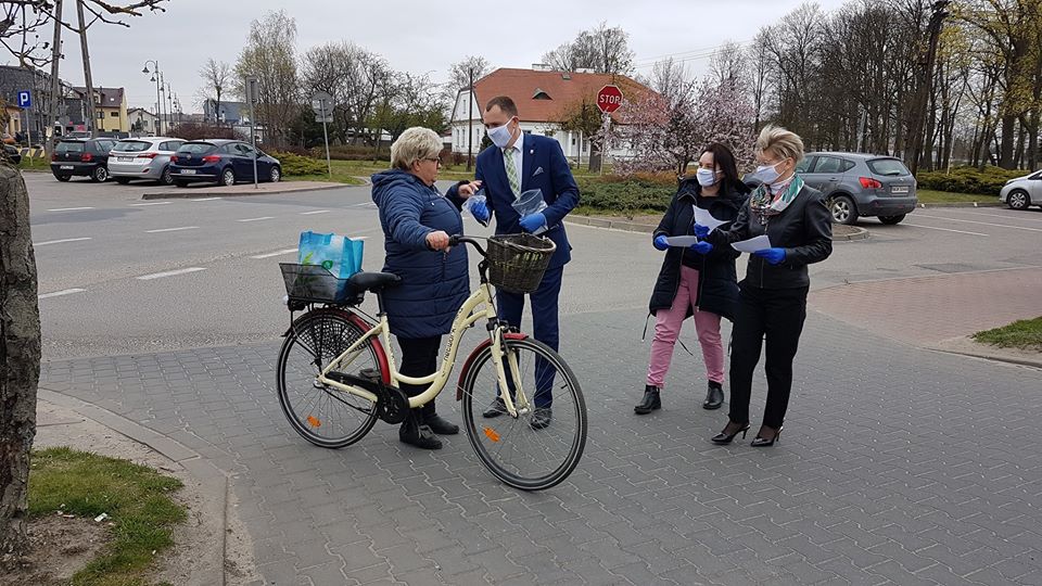 Maseczki ochronne wielokrotnego użytku trafią do Mieszkańców Gminy Żabia Wola